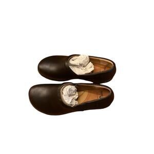 Nurse Mates Clogs Round Toe Slip Resistant Leather Black Womens Size 9.5W NWOB